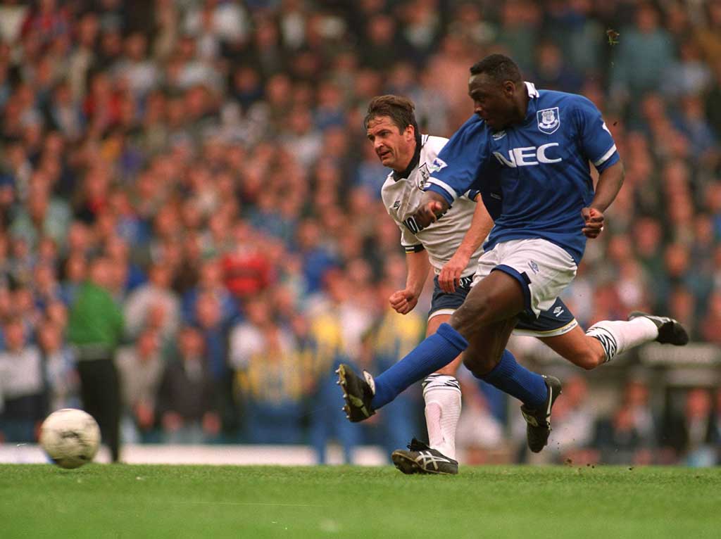 Photo of Everton wearing sponsored NEC shirt in FA Cup final 1995